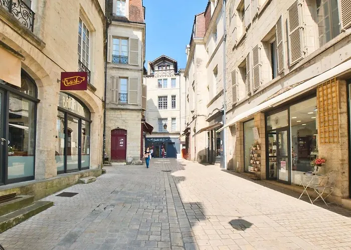 La Voliere Périgueux